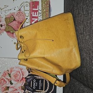 Louis Vuitton Yellow Epi Leather Bucket Shoulder Bag